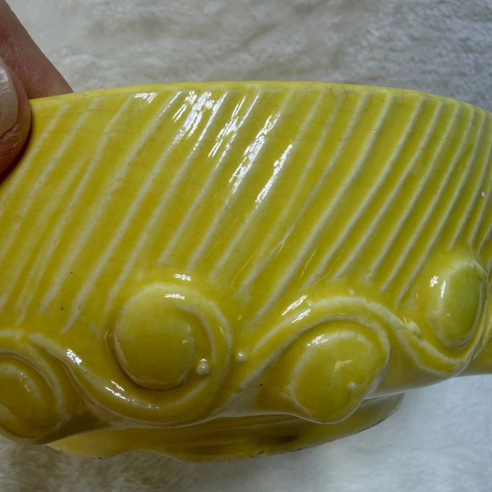 Vintage Mustard Yellow Ceramic Bowl Glossy Crazed Glaze Farmhouse Decor‎ *READ